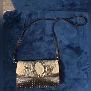 ELAINE TURNER Green Tan Grey Snakeskin Embossed  Envelope Clutch Purse Bag EUC